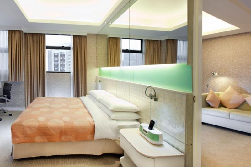 Silka Seaview Hotel Гонконг Экстерьер фото
